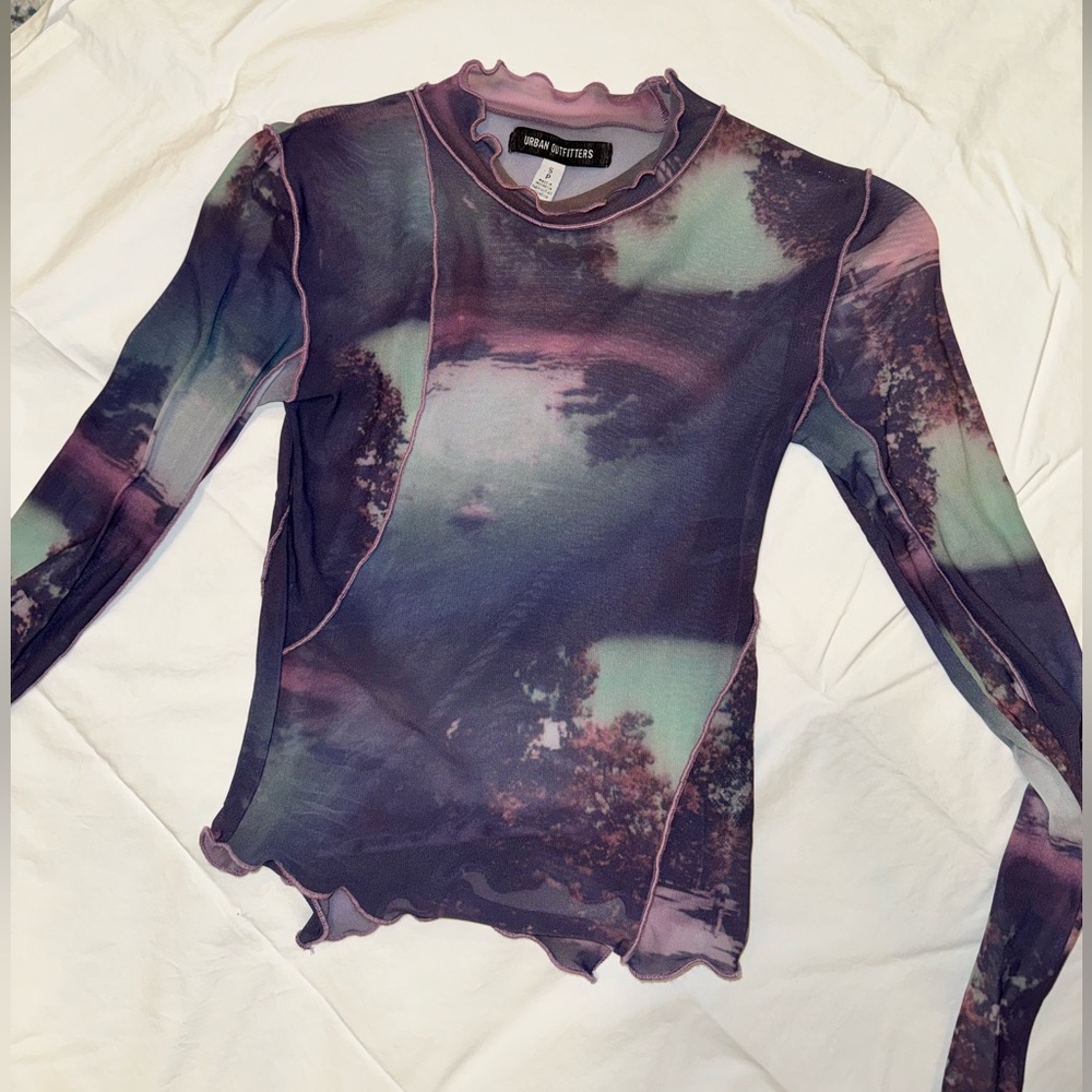 Mesh/Sheer Printed Top